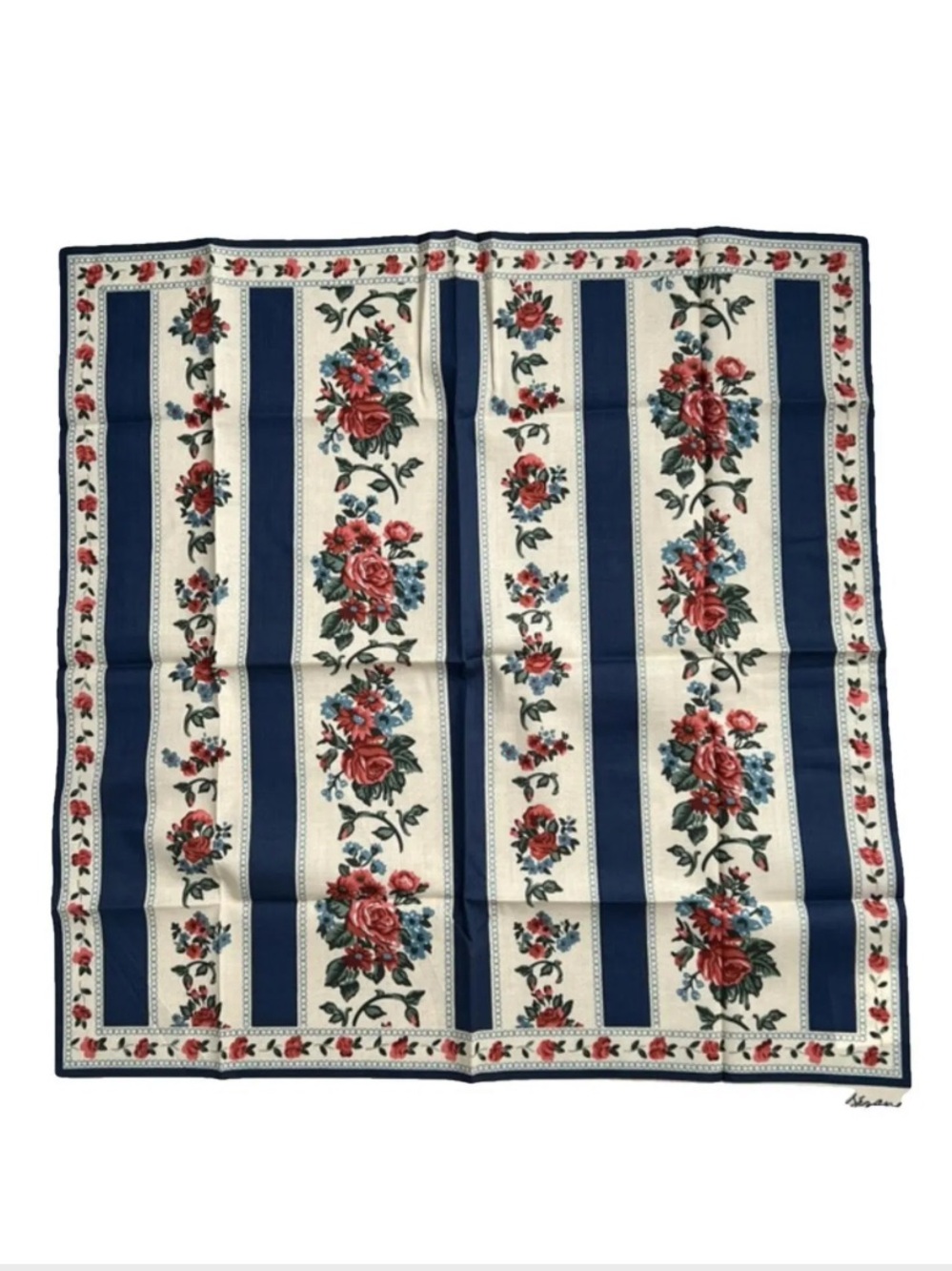 Sezane Gaston Scarf - Floral - Picture 2 of 4